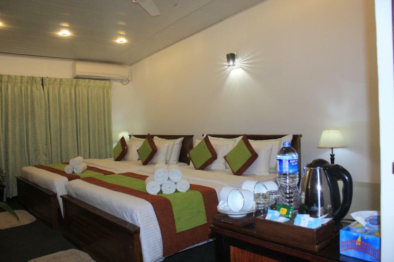 Imaaga Kandy Residence ภายนอก รูปภาพ