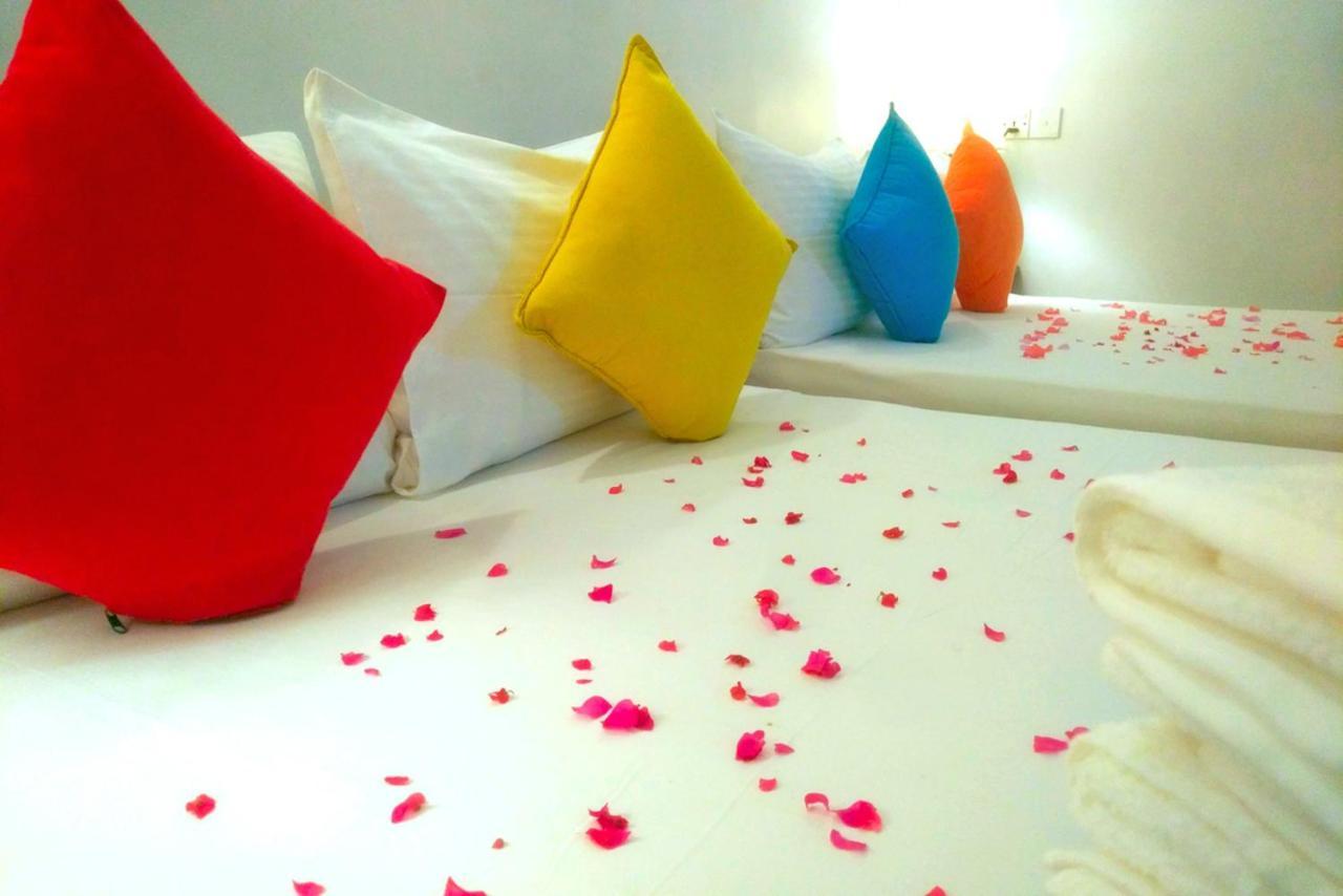 Imaaga Kandy Residence ภายนอก รูปภาพ